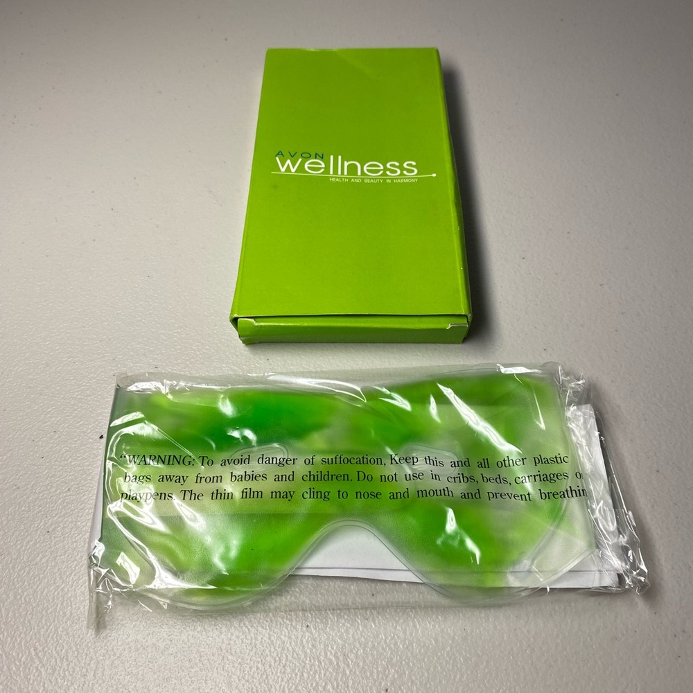 Avon Wellness Gel Eye Mask